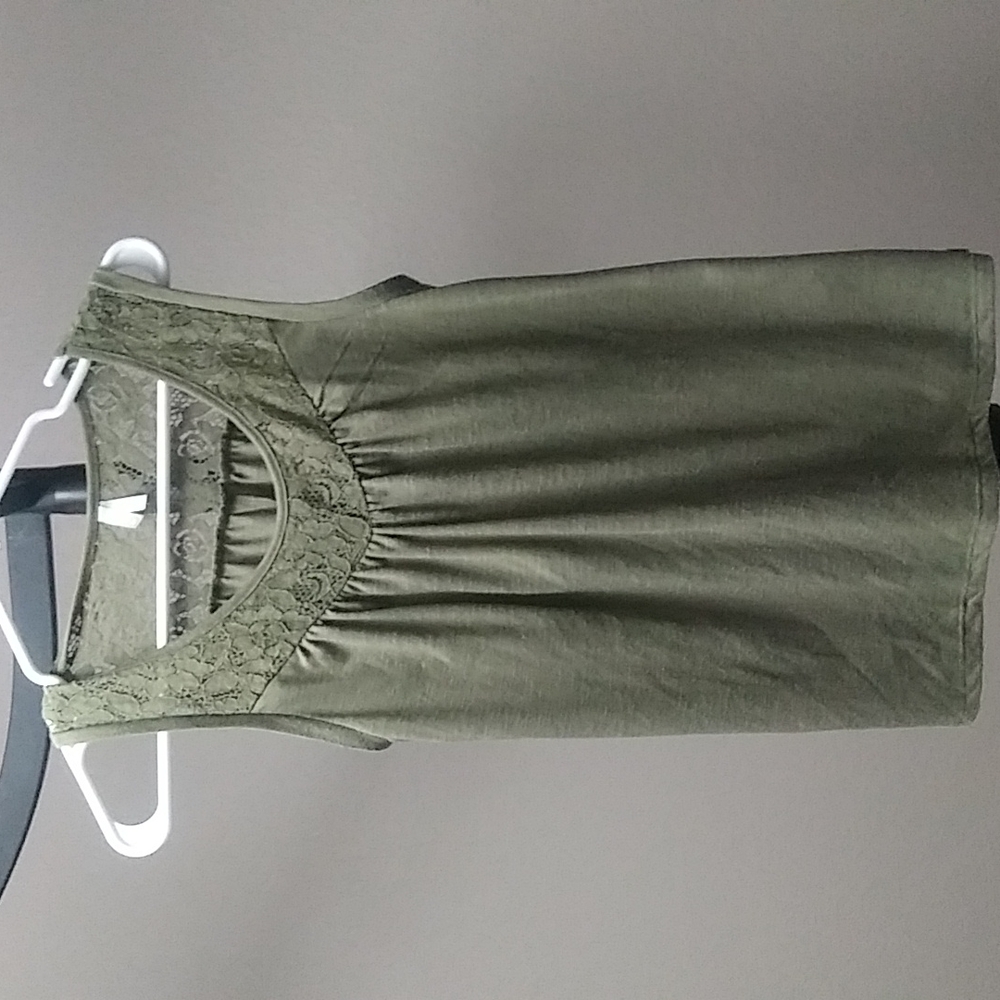Small, green, Vanity top